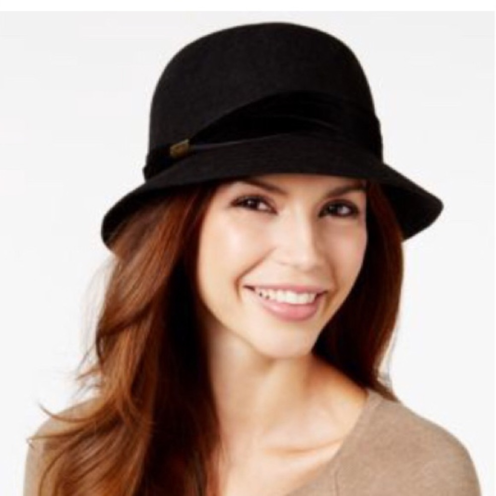 Inc International concepts velvet trim cloche